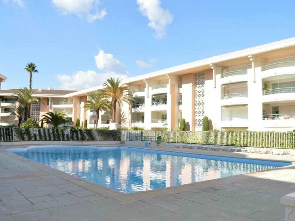 Frejus: Appt 2P, 5 Pers, Piscine, Plage A 150M, Parking, Animaux Ok - Fr-1-226A-357 Exteriér fotografie