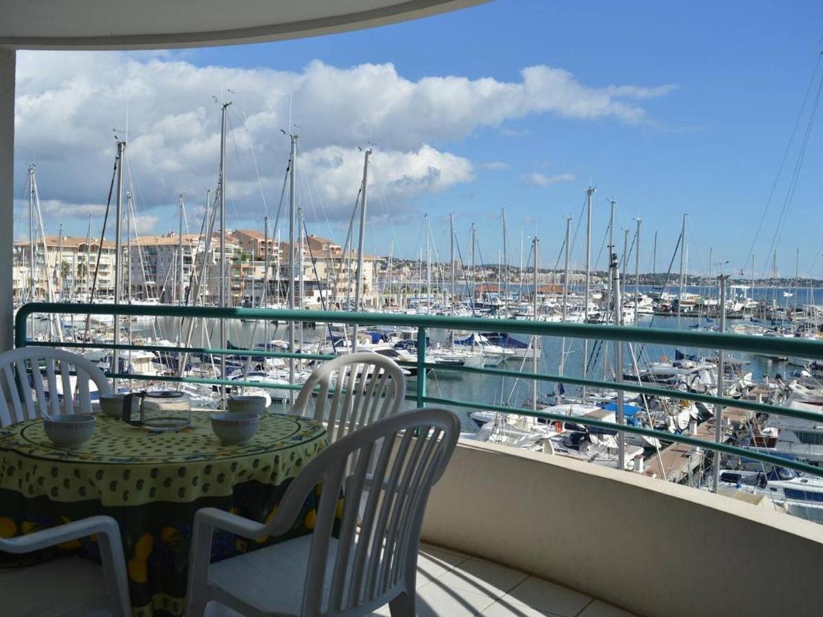 Frejus: Appt 2P, 5 Pers, Piscine, Plage A 150M, Parking, Animaux Ok - Fr-1-226A-357 Exteriér fotografie